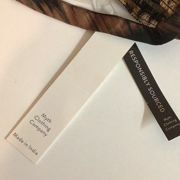 Live 4 Truth Size M Leopard Print Smocked Back Bustier Crop Top. New With Tags - Picture 4 of 4